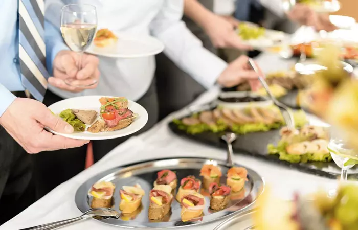 Фуршет на теплоходе