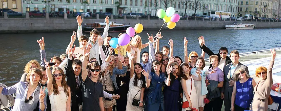 аренда теплохода на выпускной Выпускной вечер на теплоходе